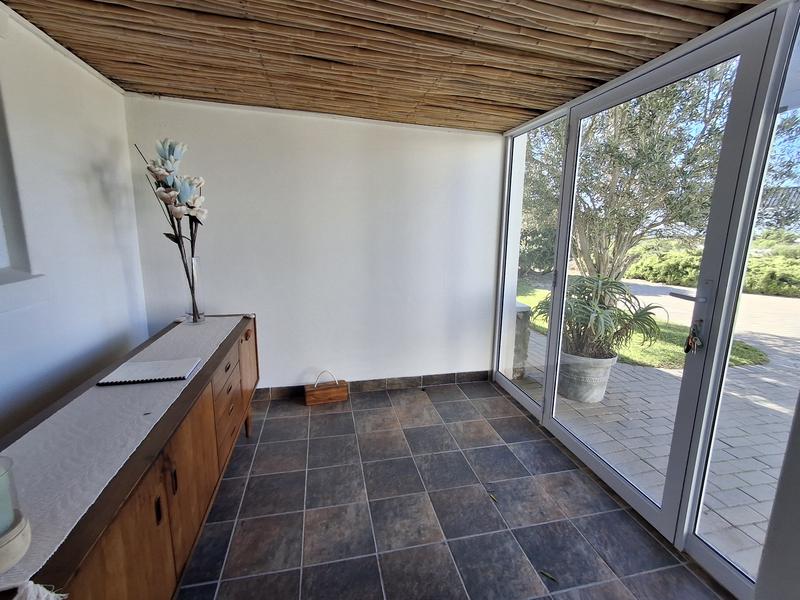 6 Bedroom Property for Sale in Duyker Eiland Western Cape
